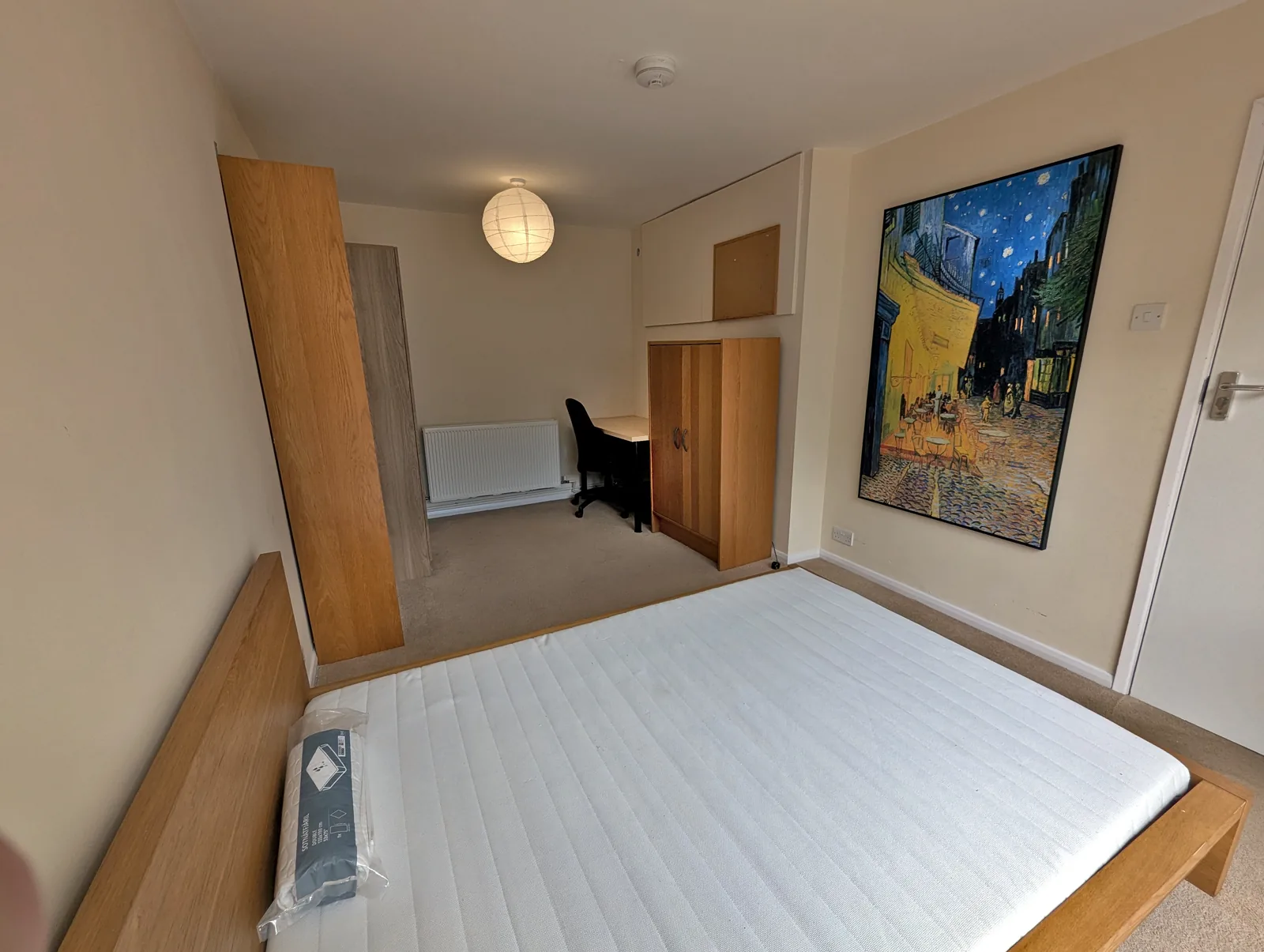 Room 1 bright furnished bedroom